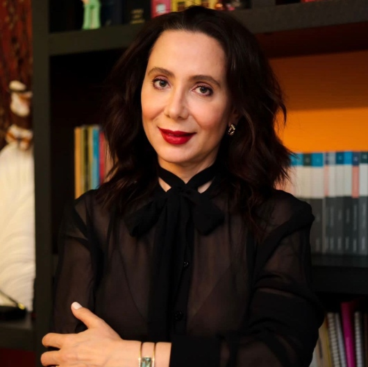 Retrato de Dra. Alessandra Ribeiro Hernandes